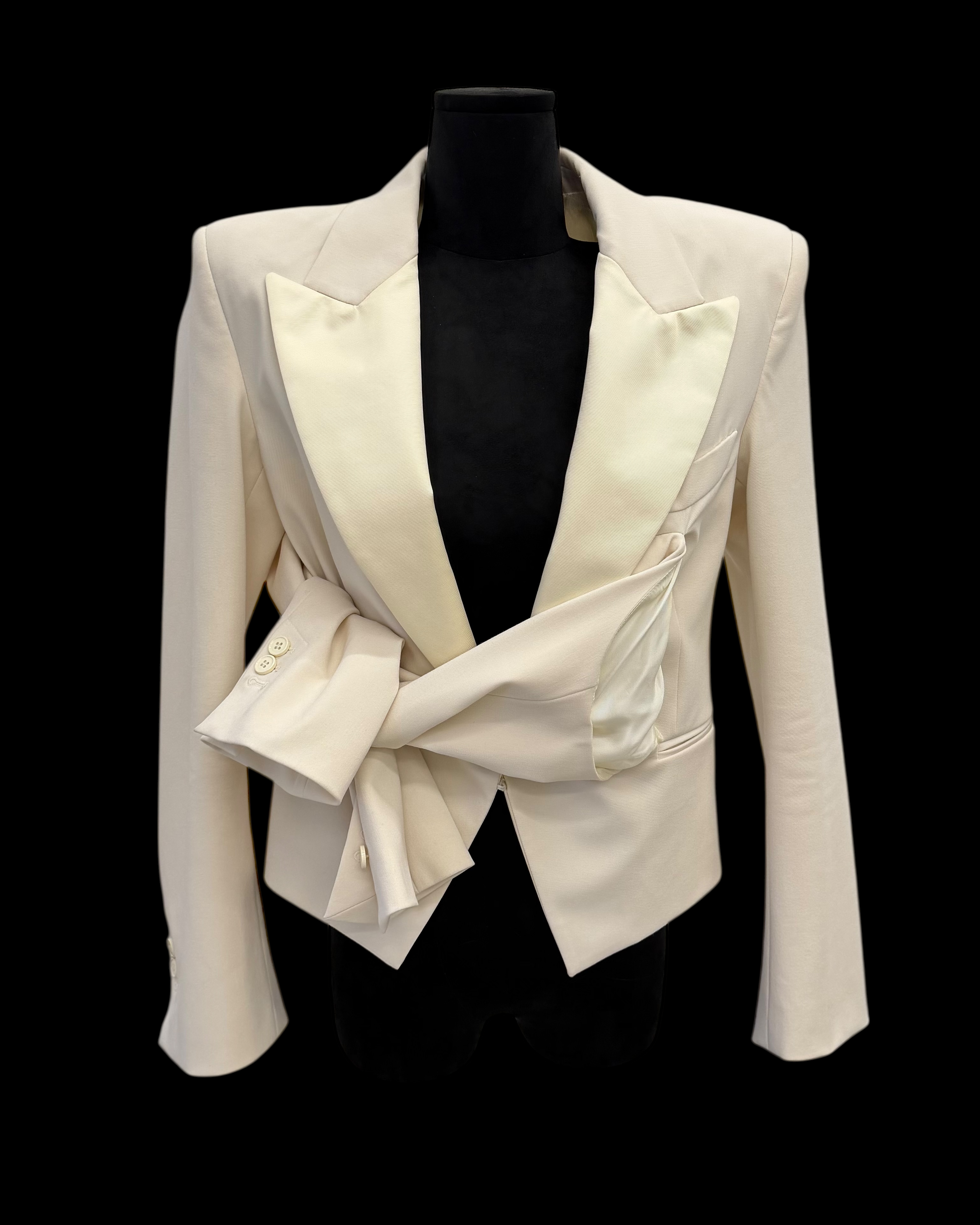 MM6 MAISON MARGIELA SS22 ASYMMETRIC SLEEVE BLAZER
