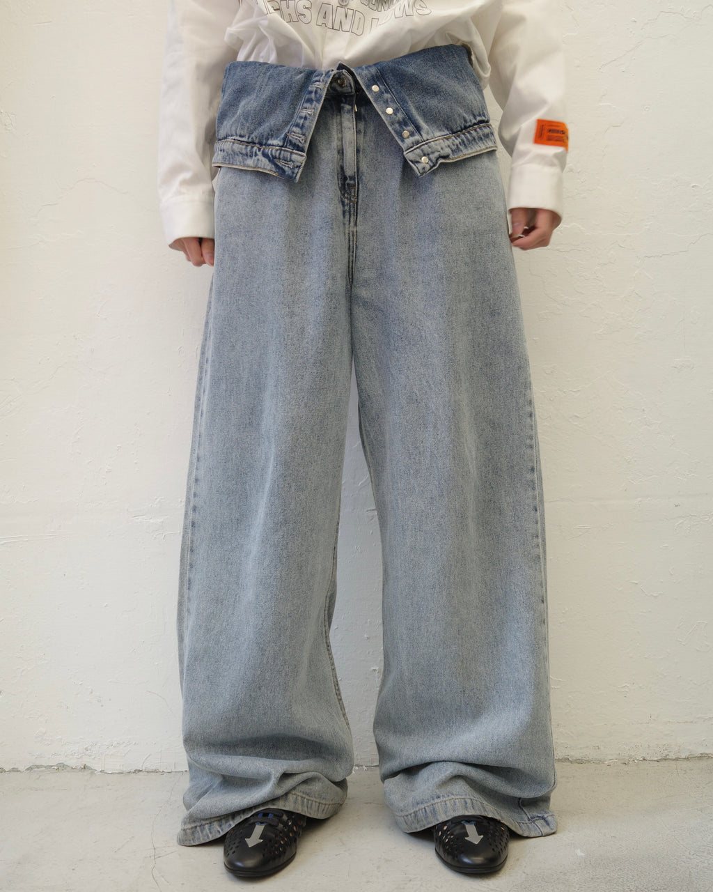 ROKH FW23 FLAP DETAILED DENIM PANTS