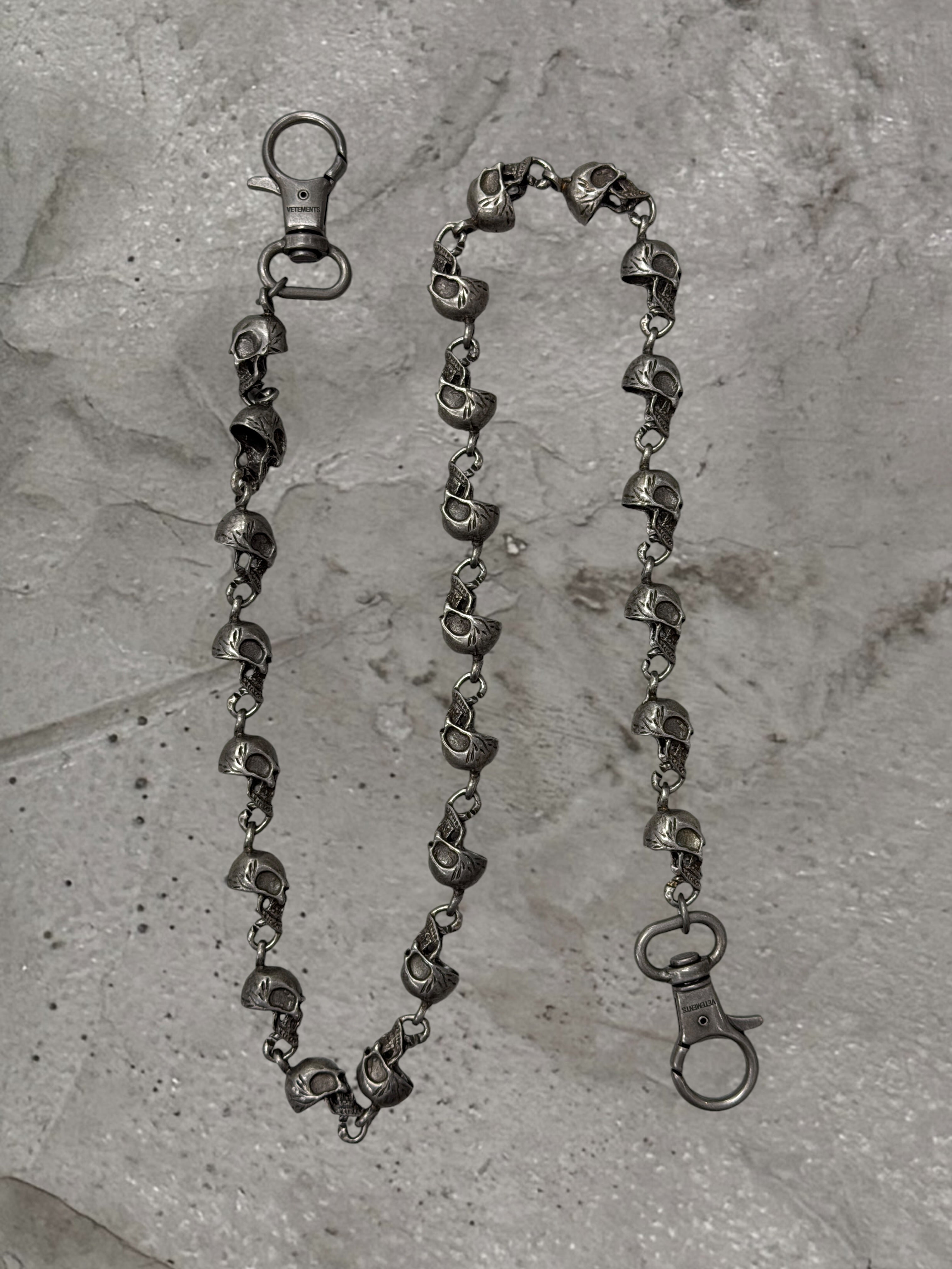 VETEMENTS FW19 METAL SKULL CHAIN