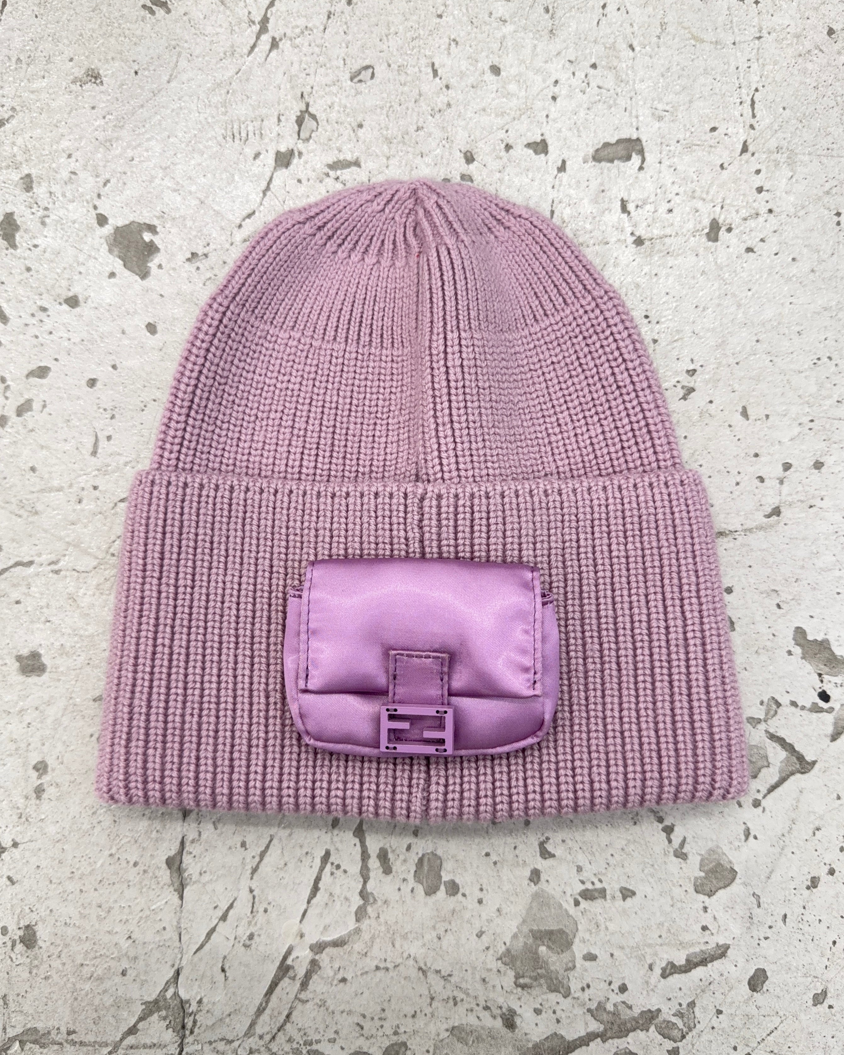 FENDI BAGUETTE KNITTED BEANIE