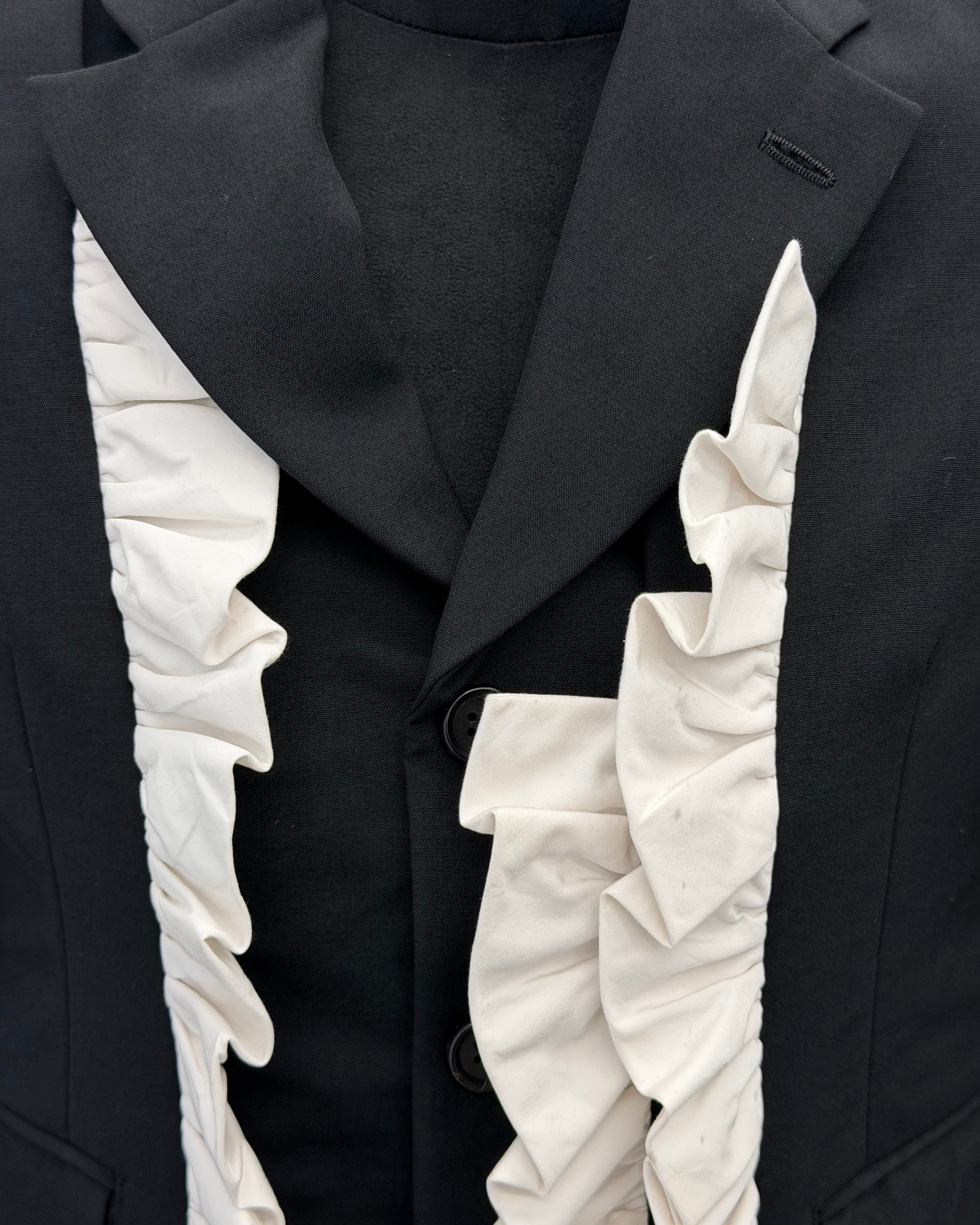 COMME DES GARCONS SS17 TROPICAL WOOL RUFFLE BLAZER