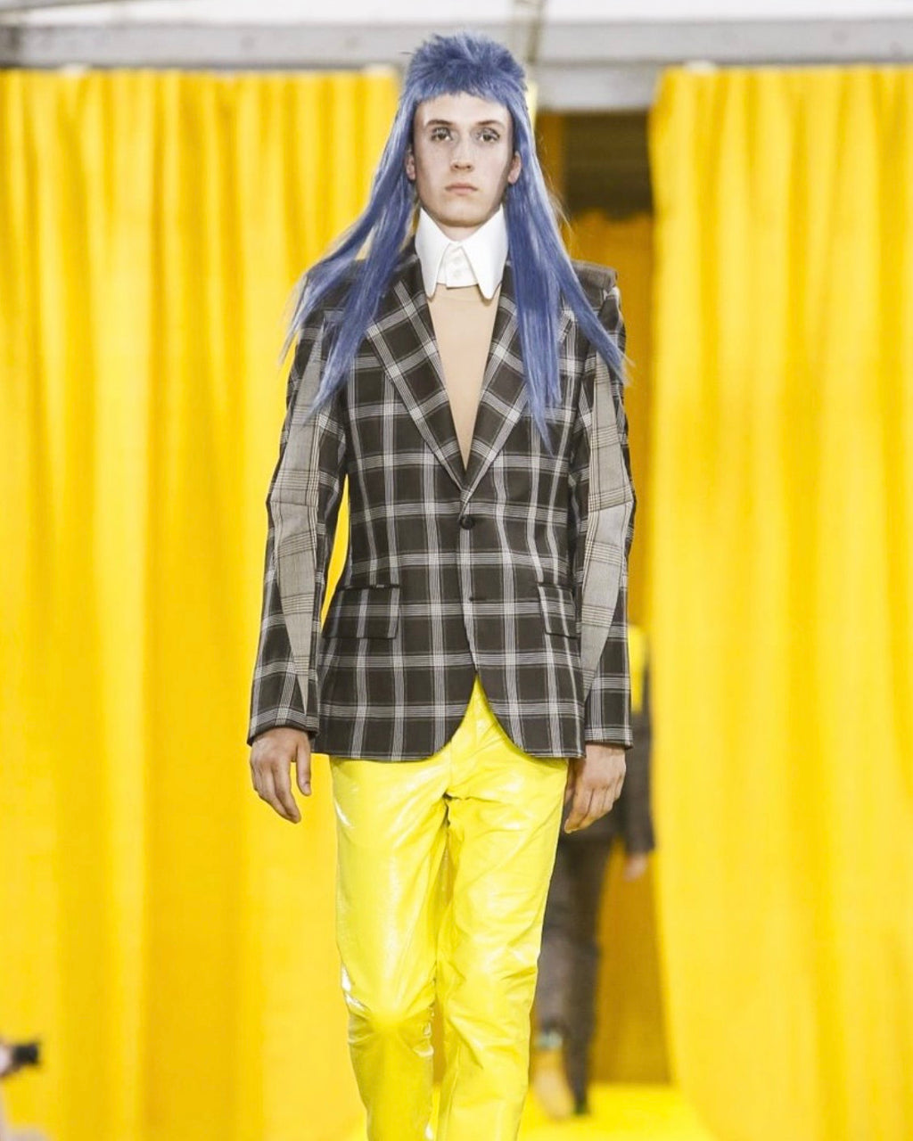 WALTER VAN BEIRENDONCK SS18 CORSET COLLAR