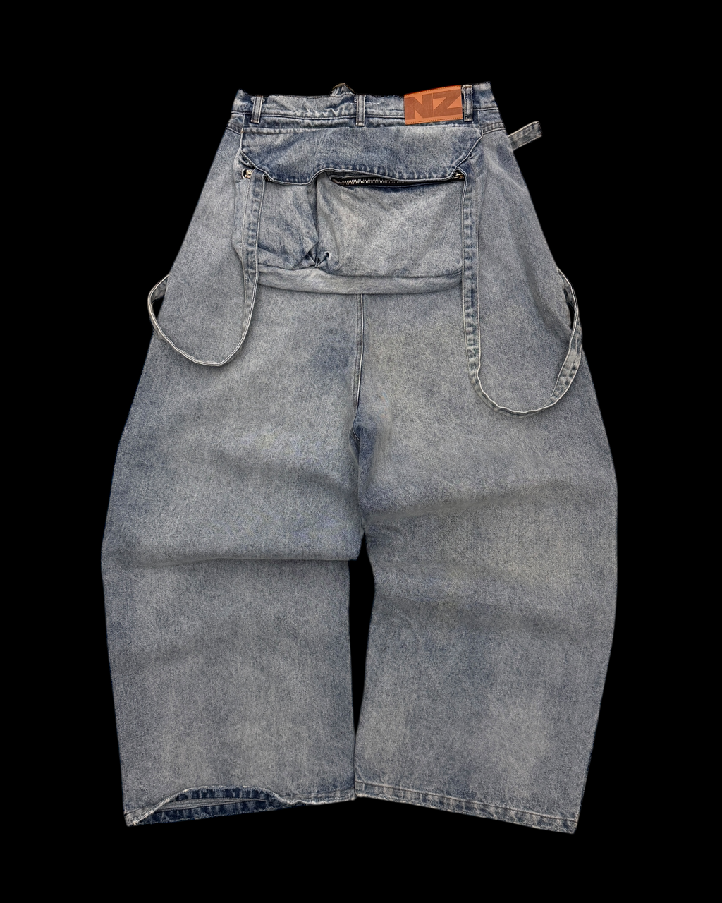 NATASHA ZINKO POCKET ON THE BACK JEANS