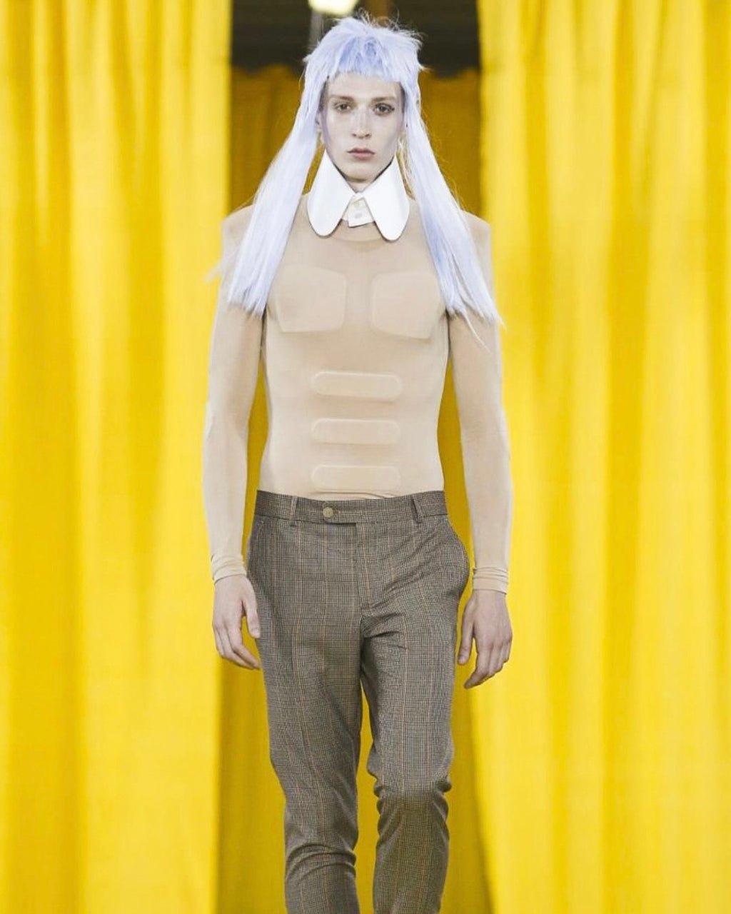 WALTER VAN BEIRENDONCK SS18 CORSET COLLAR