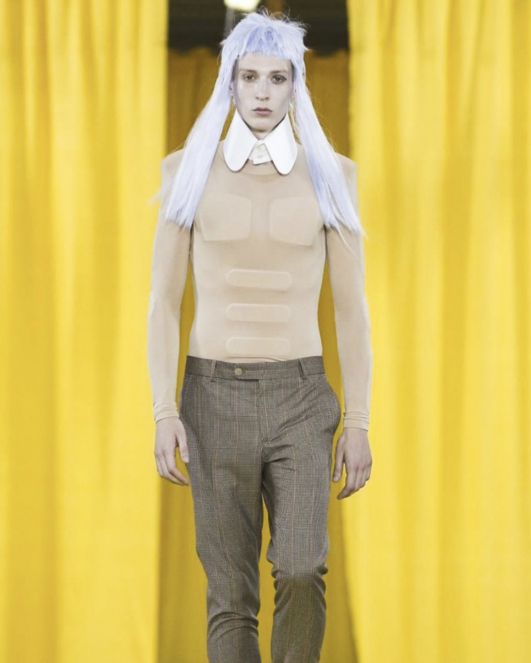 WALTER VAN BEIRENDONCK SS18 CORSET COLLAR