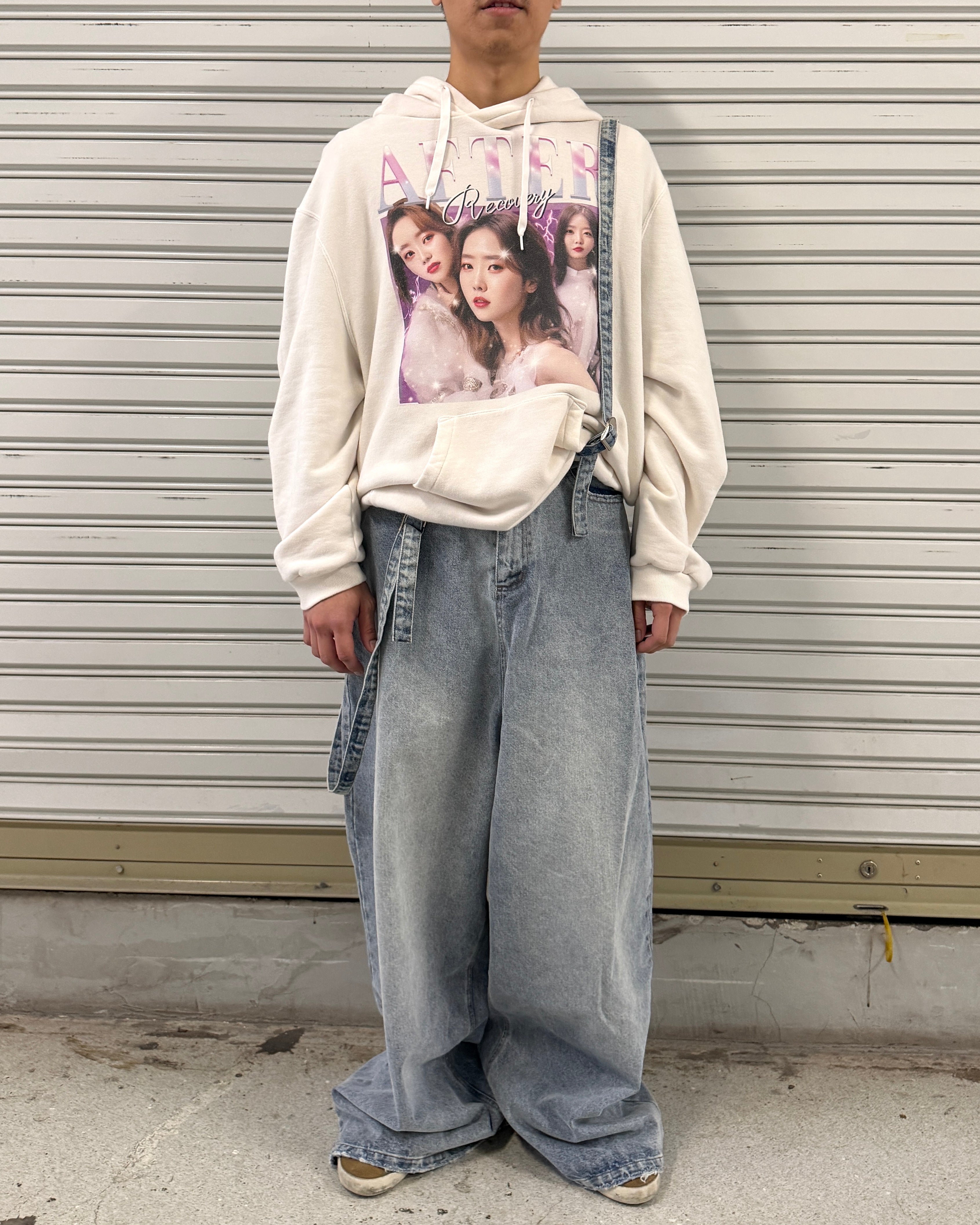 NATASHA ZINKO POCKET ON THE BACK JEANS