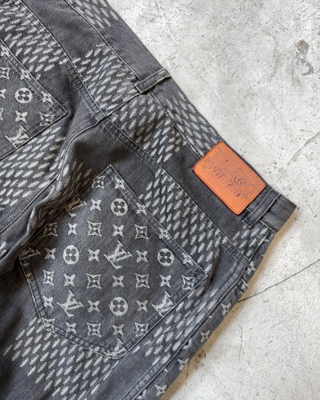 LOUIS VUITTON X NIGO GIANT DAMIER WAVES JEANS