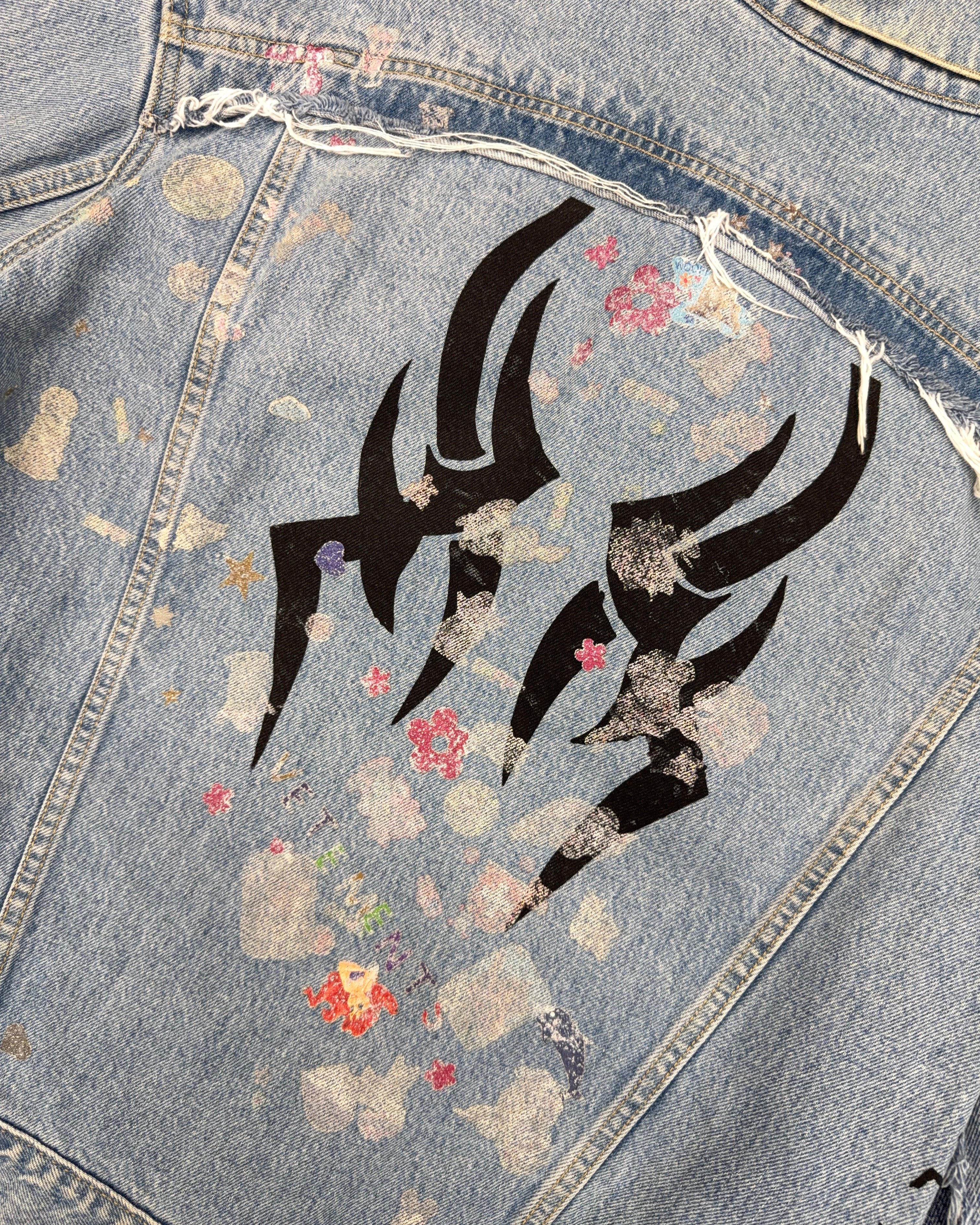 LEVIS X VETEMENTS FW18 TRIBAL STICKER DENIM JACKET