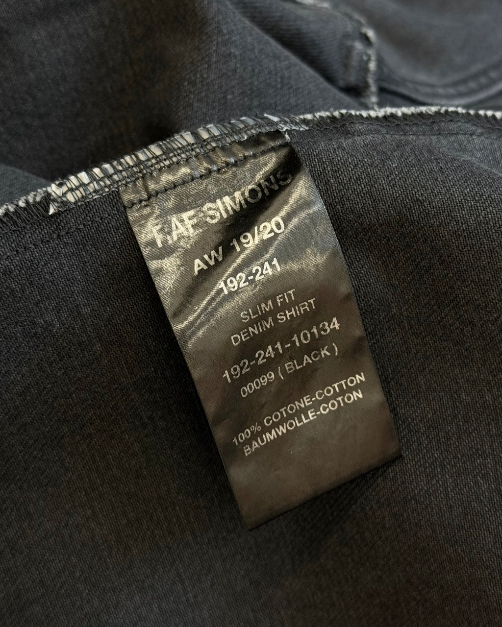 RAF SIMONS FW19 LOGO PATCH DENIM SHIRT