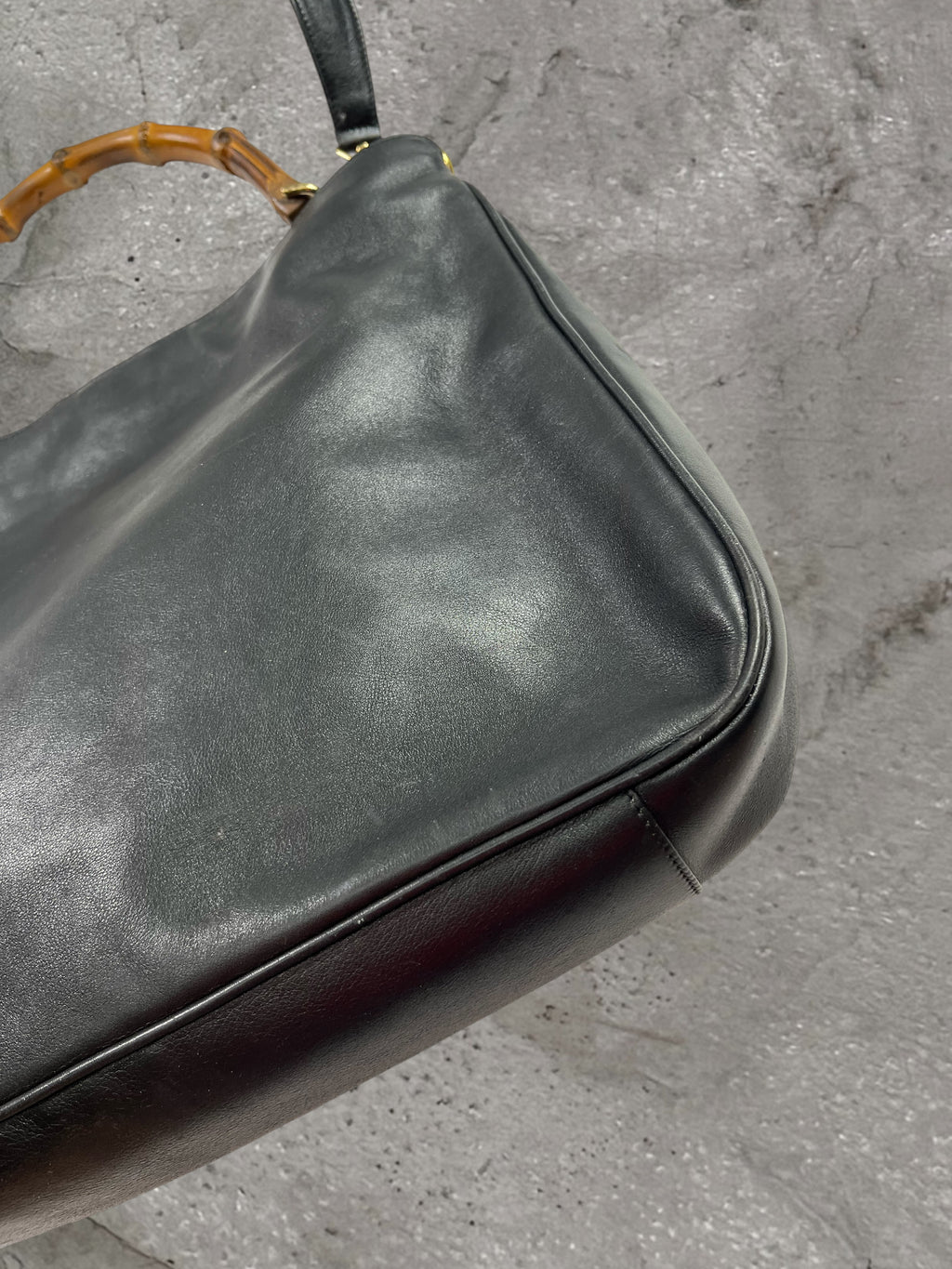 GUCCI LEATHER BAMBOO HOBO BAG