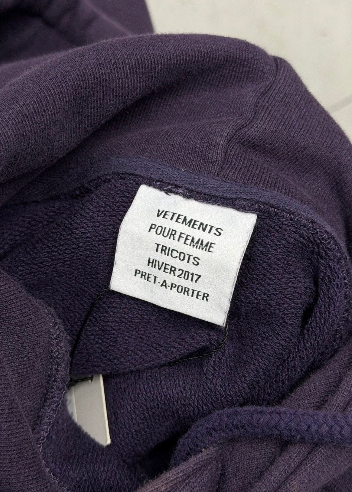VETEMENTS AW16 SEXUAL FANTASIES CROPPED FOOTBALL SHOULDER HOODIE