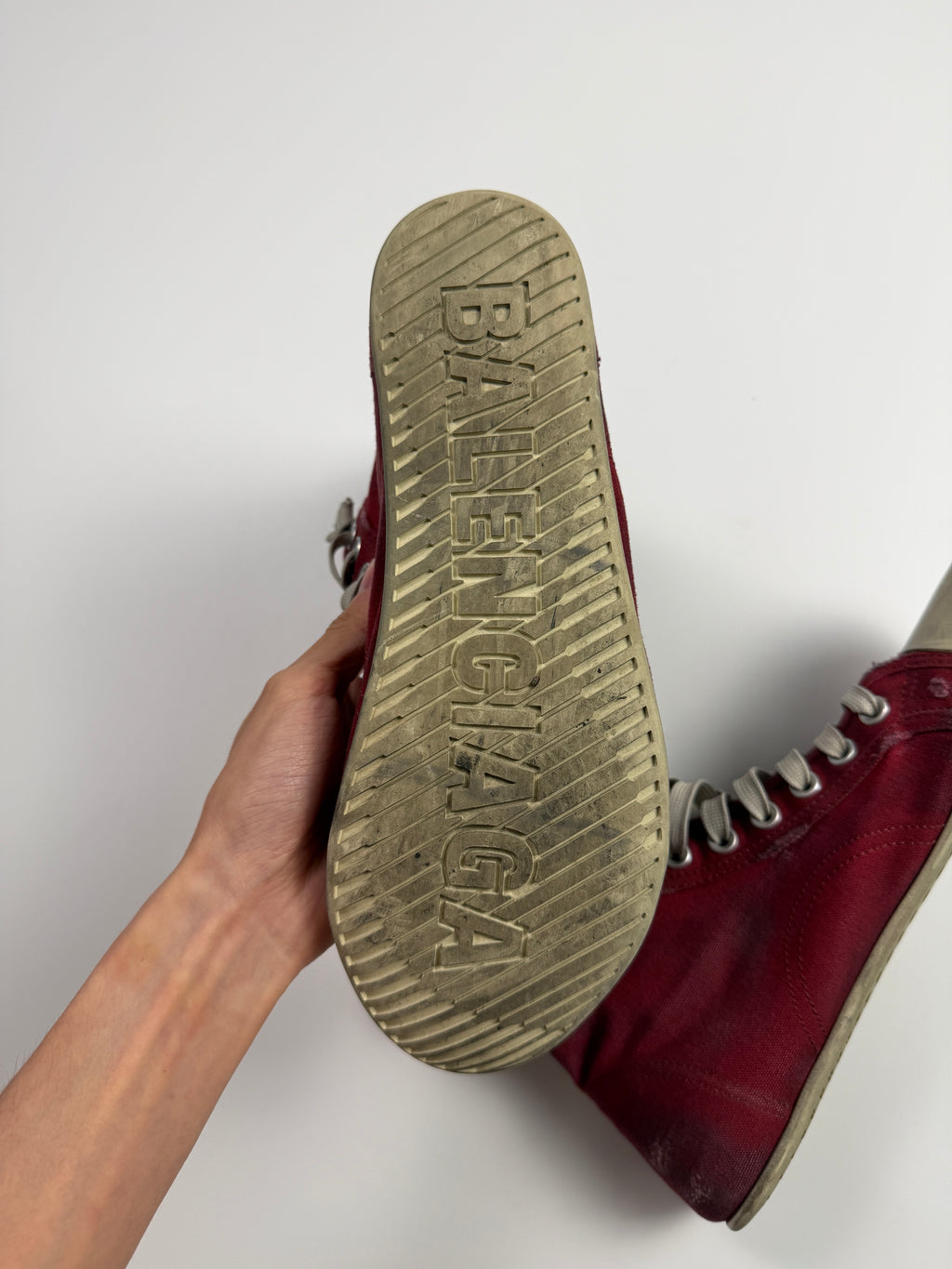 BALENCIAGA FALL 24 ULTRAFLAT PARIS SNEAKERS
