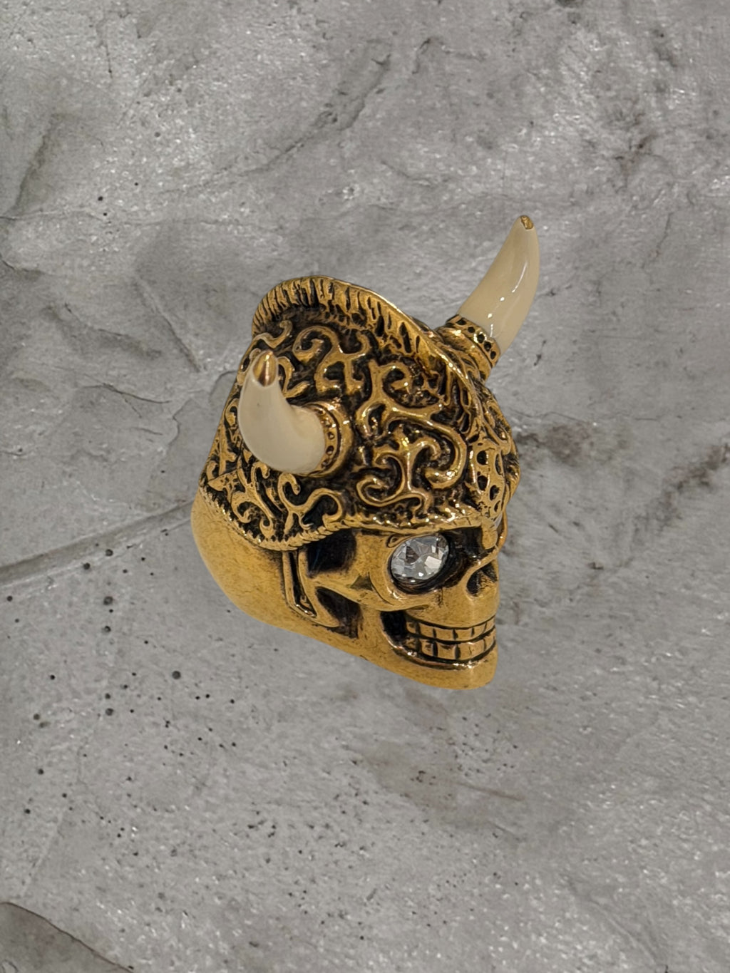 ALEXANDER MCQUEEN VIKING SKULL COCKTAIL RING
