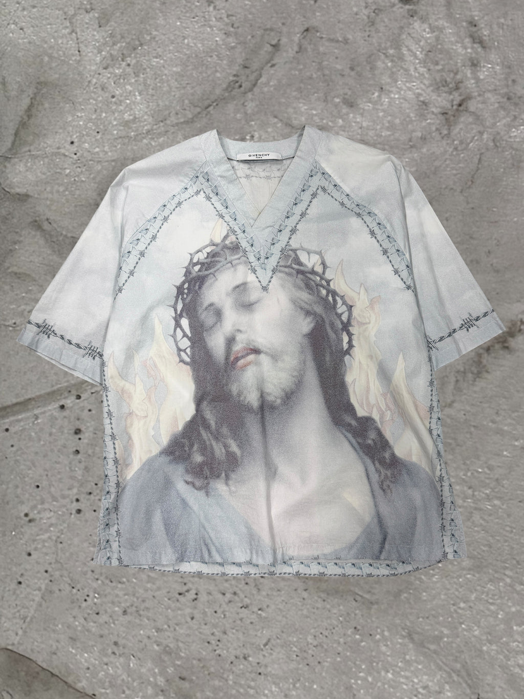 GIVENCHY SS16 JESUS CHRIST V NECK TEE